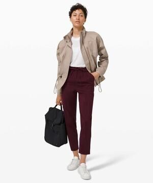 Lululemon Womens On the Fly 7/8 Pant Cassis W5DCFS SIZE 4